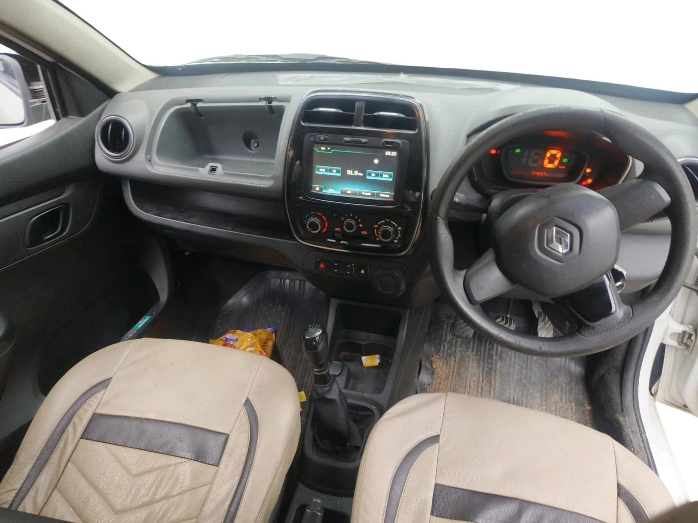 2017 Renault Kwid RXT 0.8, Petrol, Manual, 77,897 km, interior
