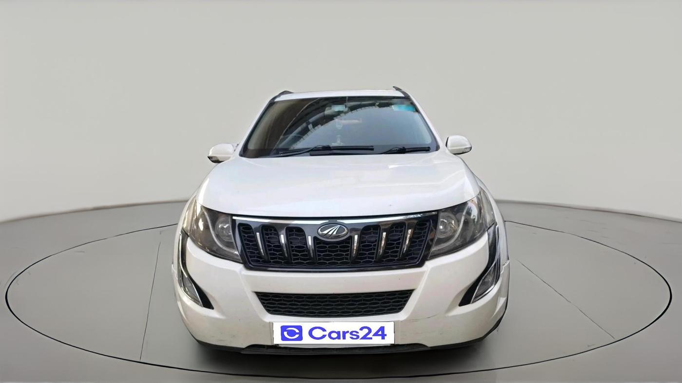 2015 Mahindra XUV500 W8, Diesel, Manual, 98,097 km, exterior