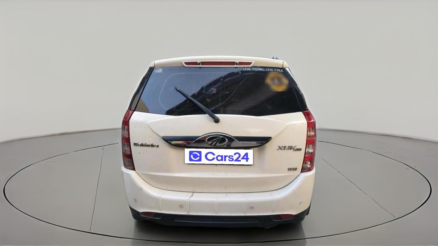 2015 Mahindra XUV500 W8, Diesel, Manual, 98,097 km, exterior