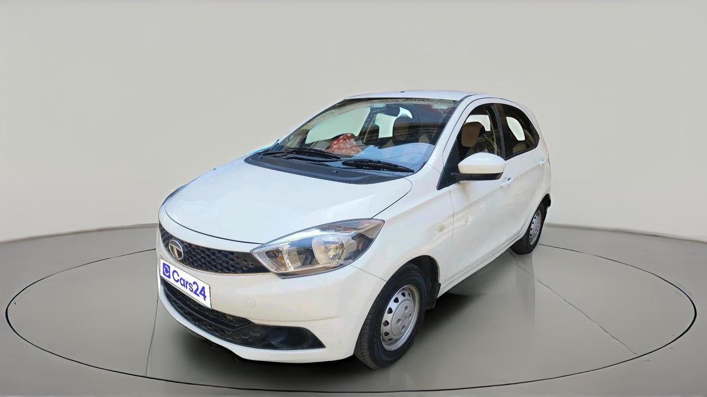 2016 Tata Tiago XM PETROL, Petrol, Manual, 1,11,489 km, exterior