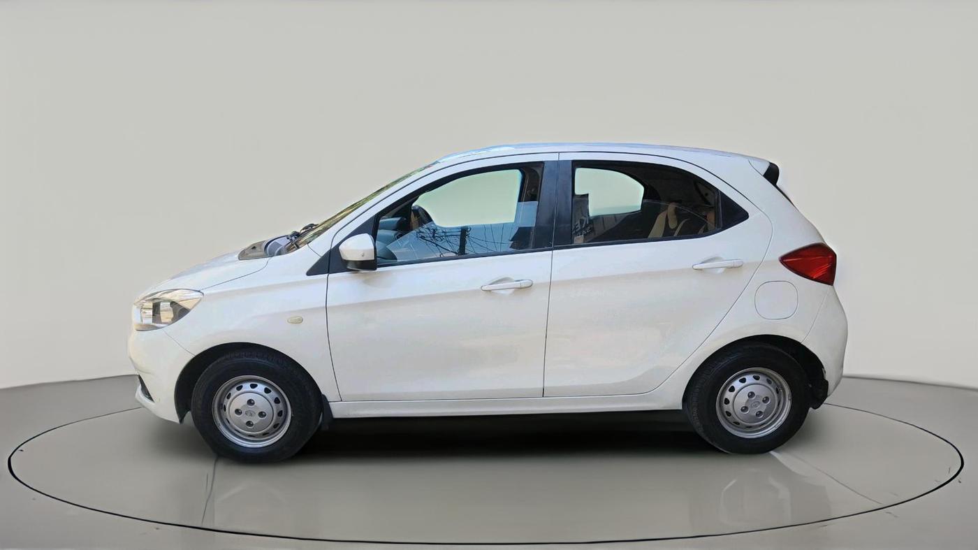 2016 Tata Tiago XM PETROL, Petrol, Manual, 1,11,489 km, exterior