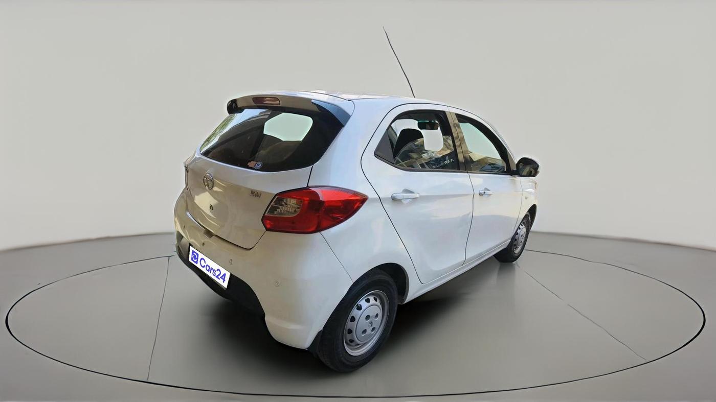 2016 Tata Tiago XM PETROL, Petrol, Manual, 1,11,489 km, exterior
