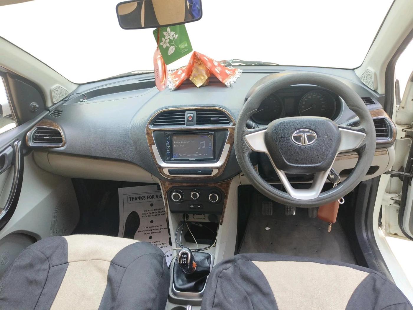 2016 Tata Tiago XM PETROL, Petrol, Manual, 1,11,489 km, interior