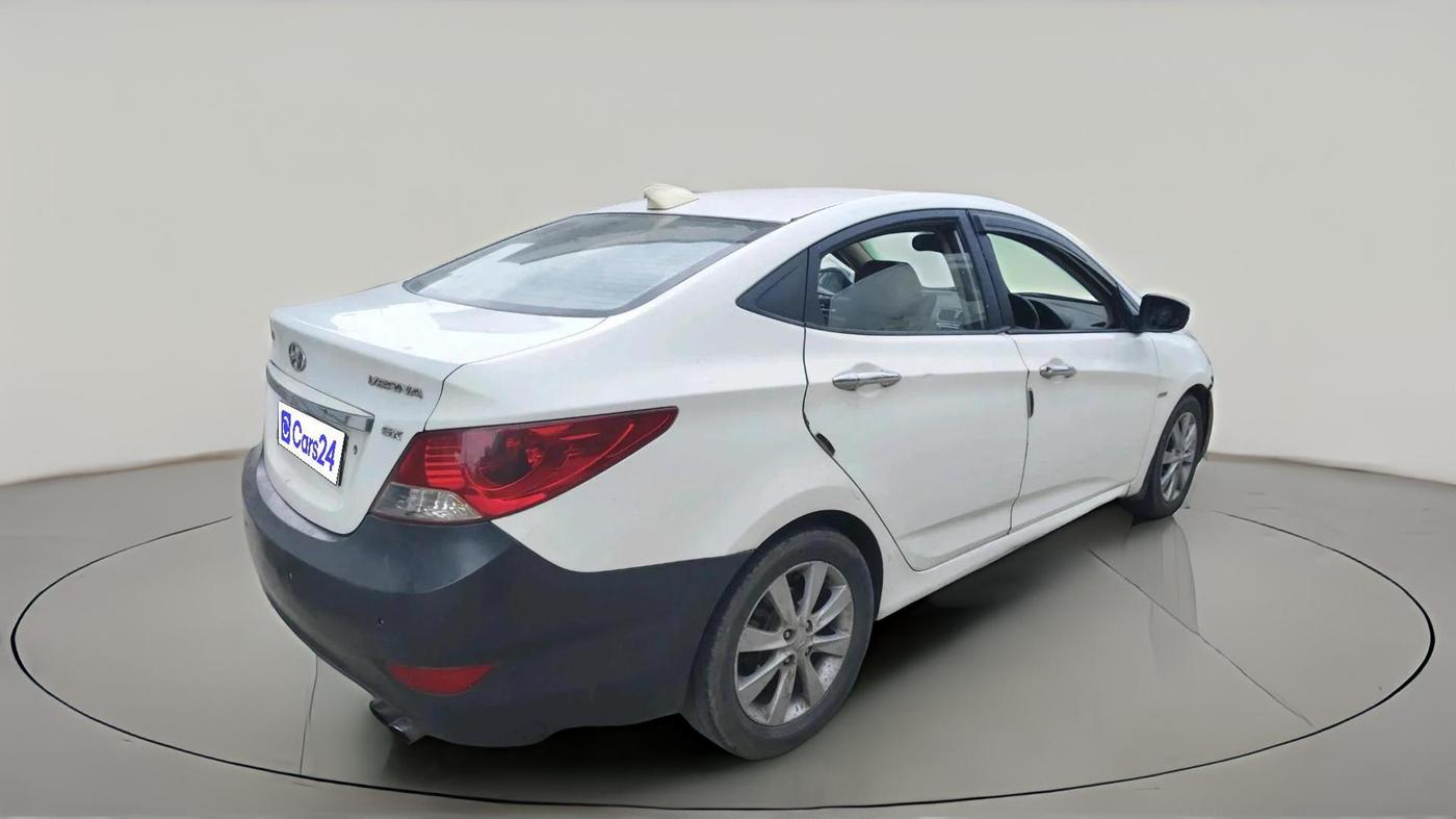 2012 Hyundai Verna FLUIDIC 1.6 CRDI SX, Diesel, Manual, 1,68,707 km, exterior