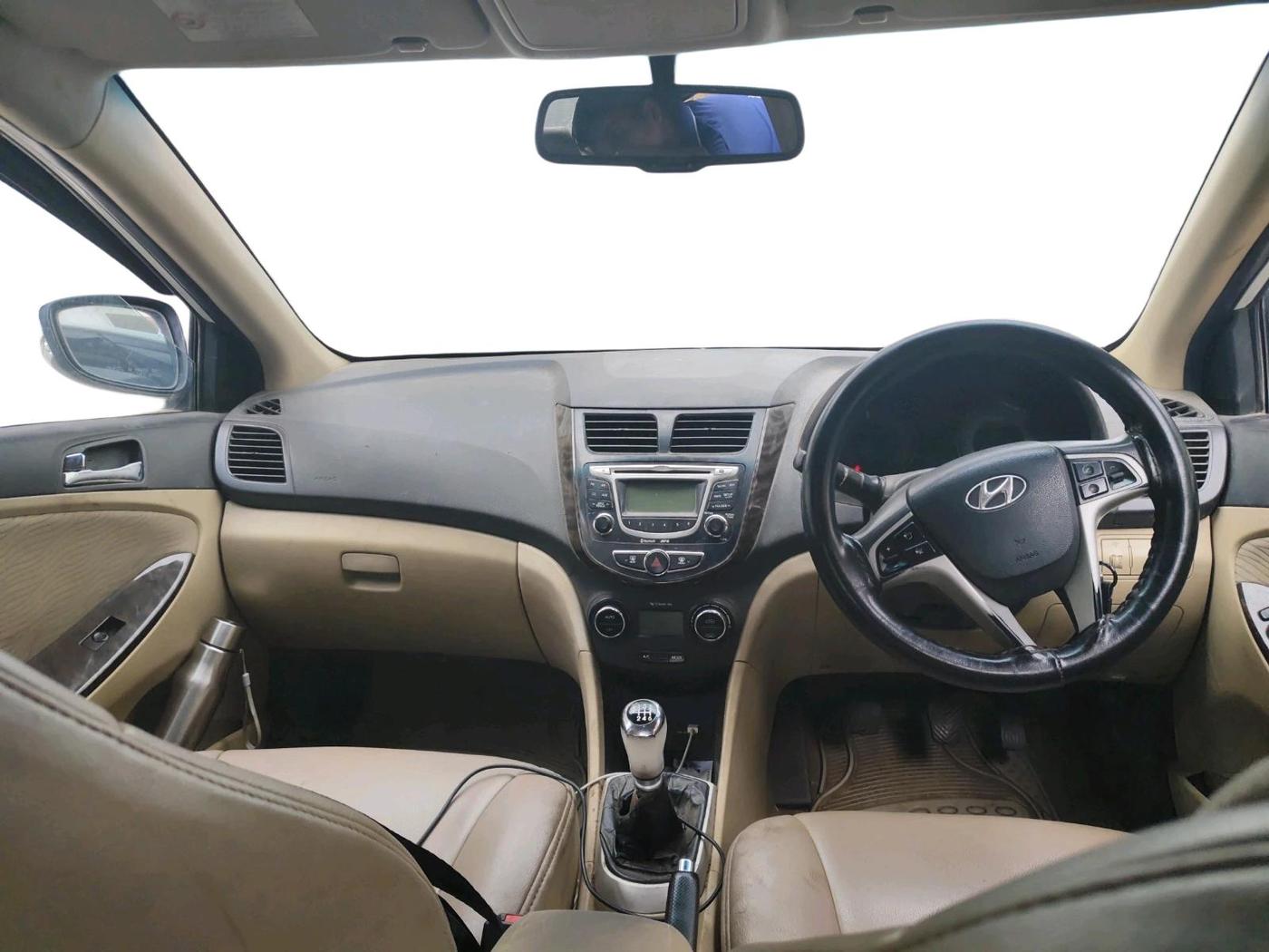 2012 Hyundai Verna FLUIDIC 1.6 CRDI SX, Diesel, Manual, 1,68,707 km, interior