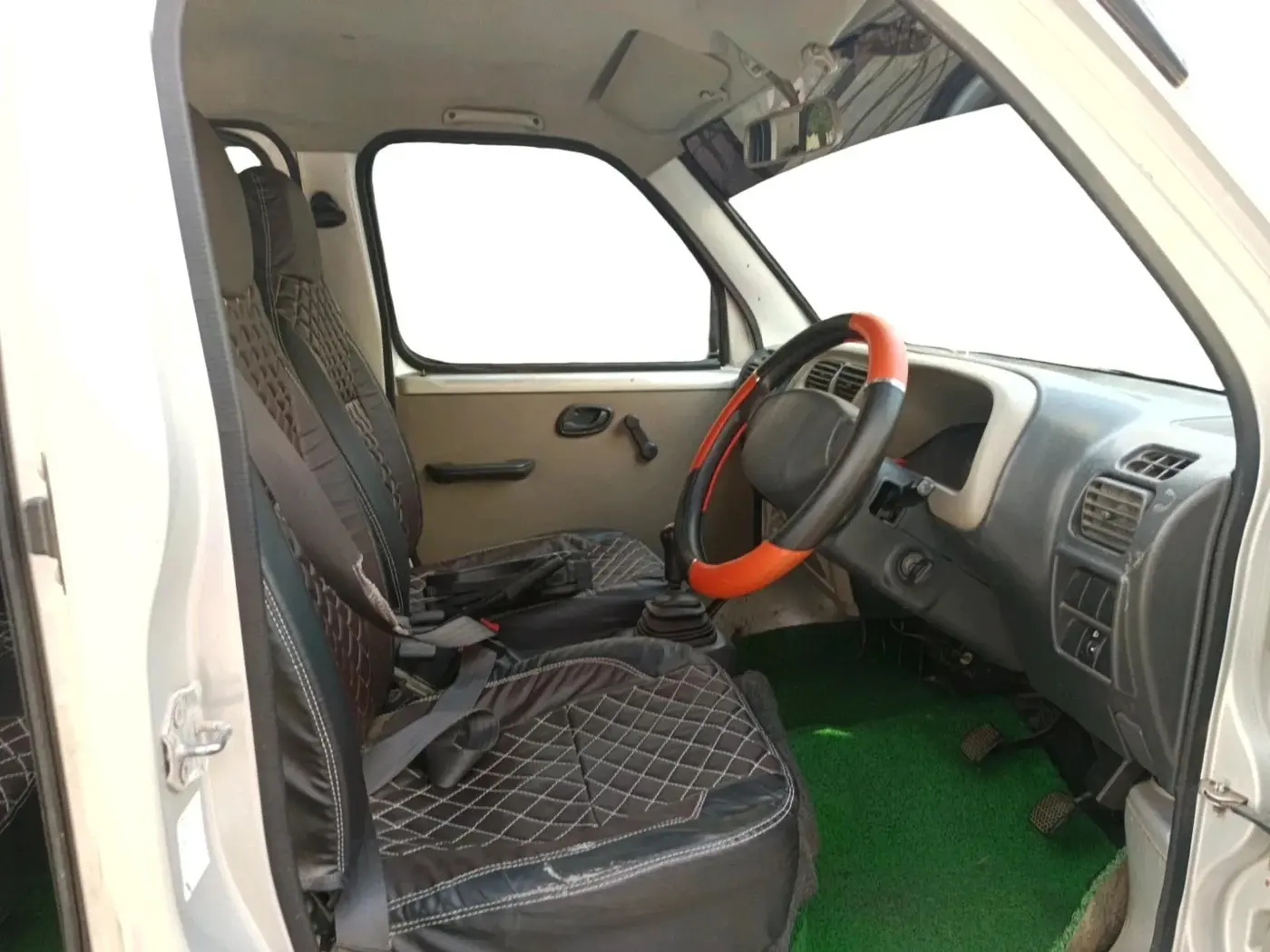 2012 Maruti Eeco 5 STR WITH A/C+HTR, Petrol, Manual, 52,121 km, interior