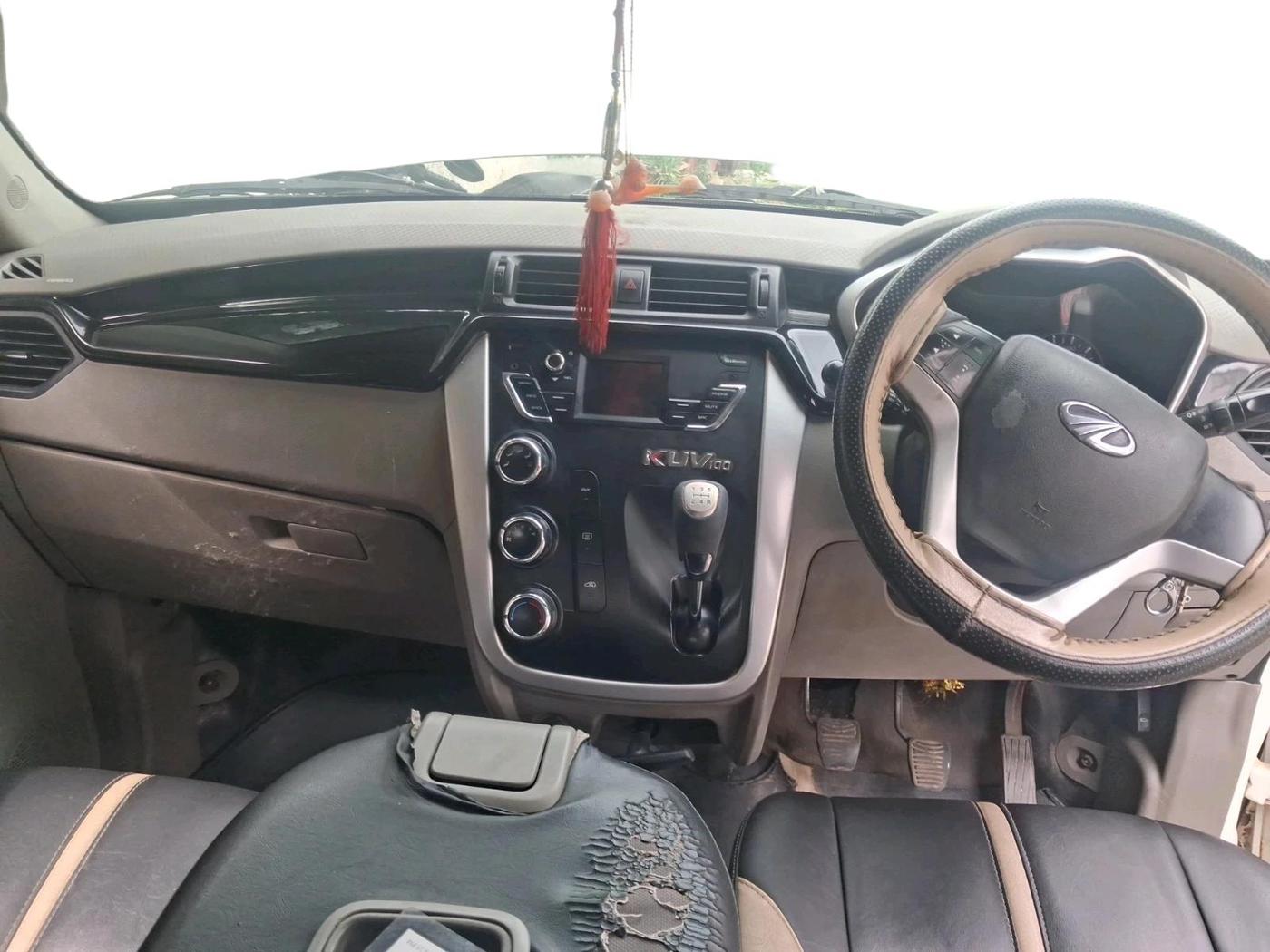 2016 Mahindra Kuv100 K8 D 6 STR, Diesel, Manual, 2,36,948 km, interior