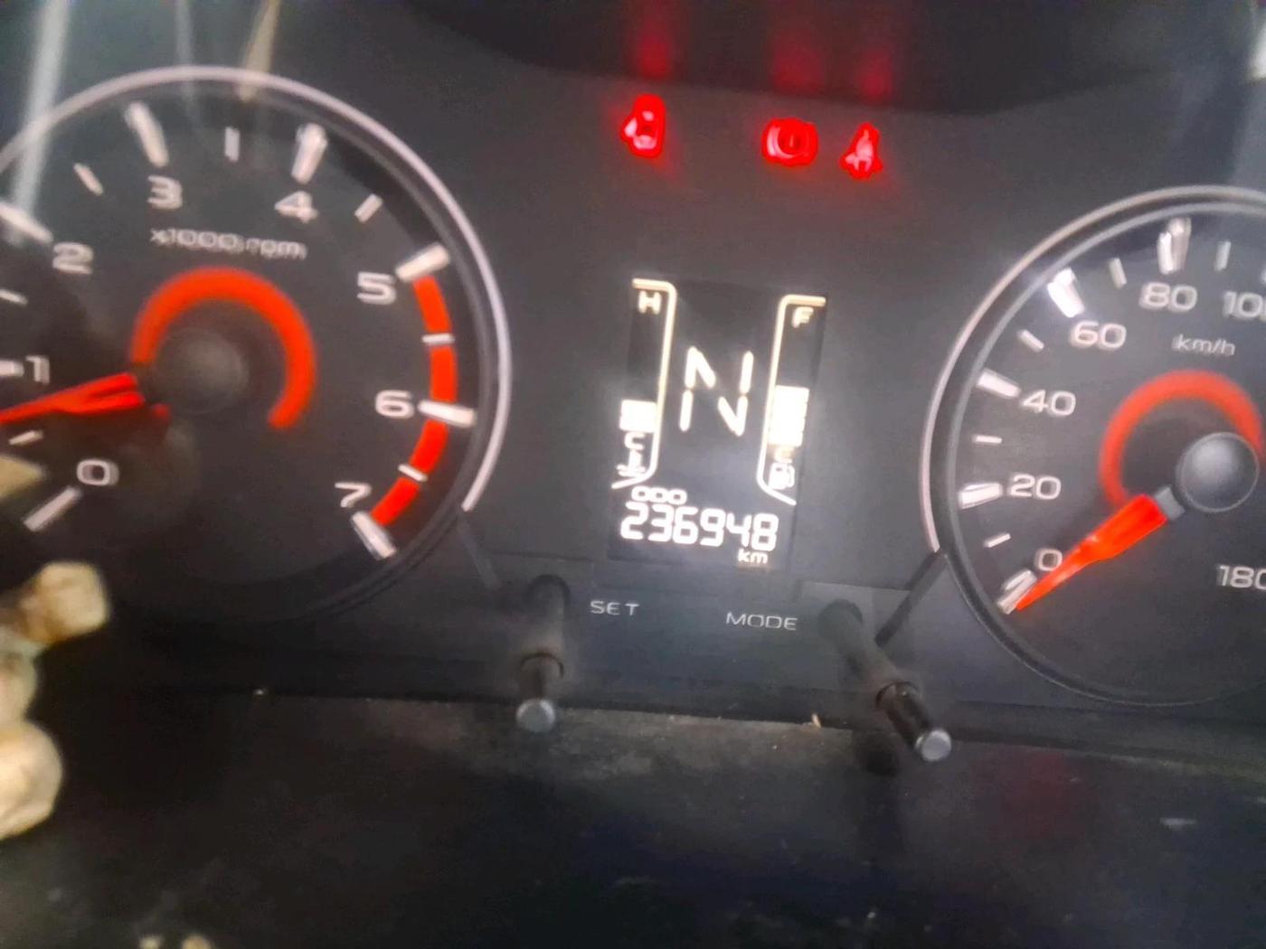 2016 Mahindra Kuv100 K8 D 6 STR, Diesel, Manual, 2,36,948 km, interior