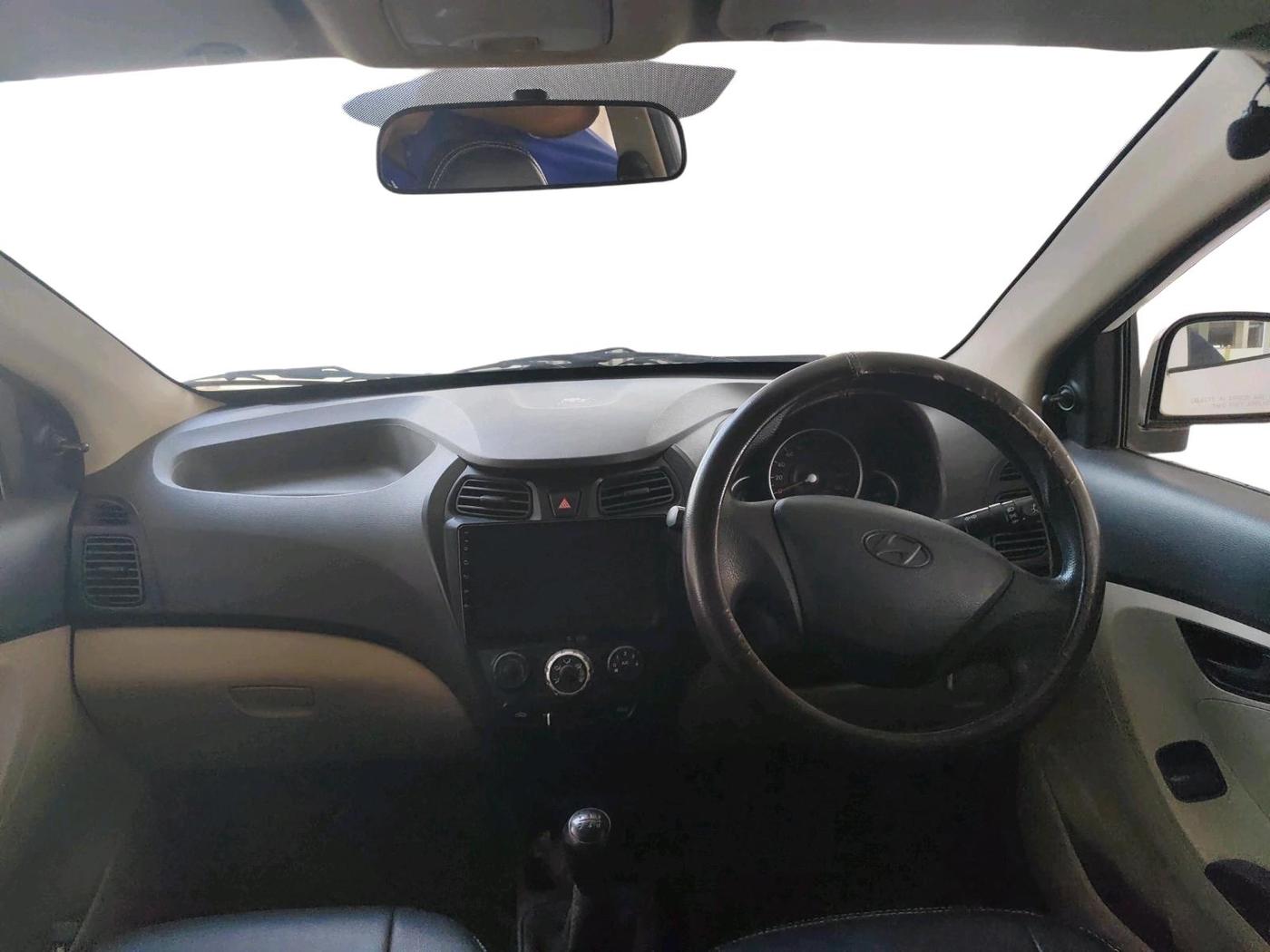 2014 Hyundai Eon MAGNA +, Petrol, Manual, 85,995 km, interior
