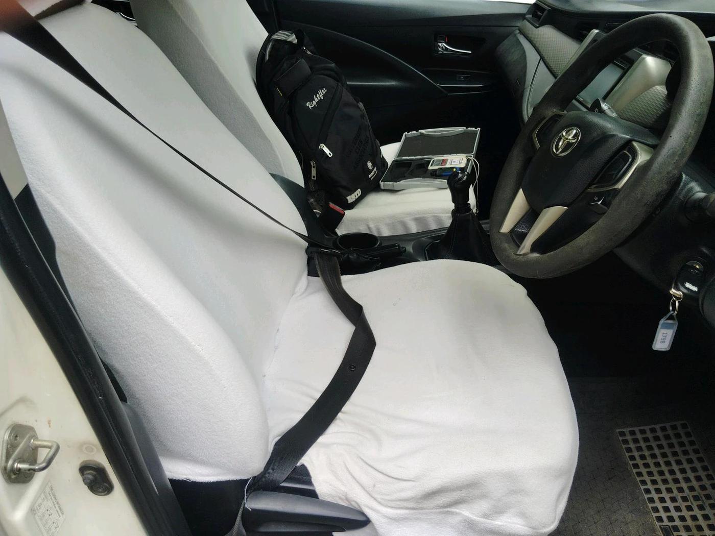 2017 Toyota Innova Crysta 2.4 G 7 STR, Diesel, Manual, 2,53,078 km, interior