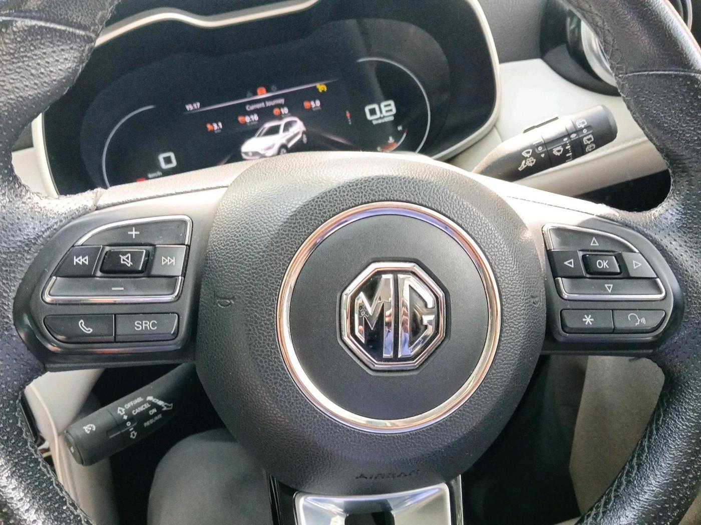 2022 MG ASTOR SHARP 1.5 MT, CNG, Manual, 22,121 km, interior