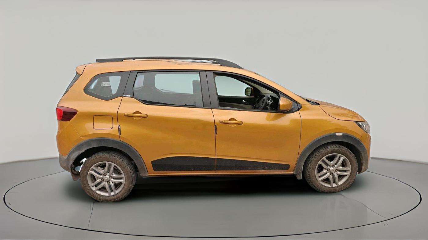 2019 Renault TRIBER RXZ, Petrol, Manual, 92,541 km, exterior