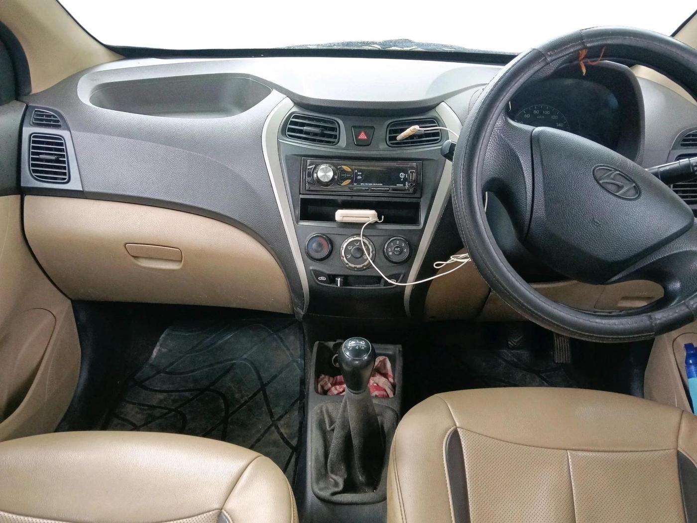 2016 Hyundai Eon ERA +, Petrol, Manual, 45,790 km, interior