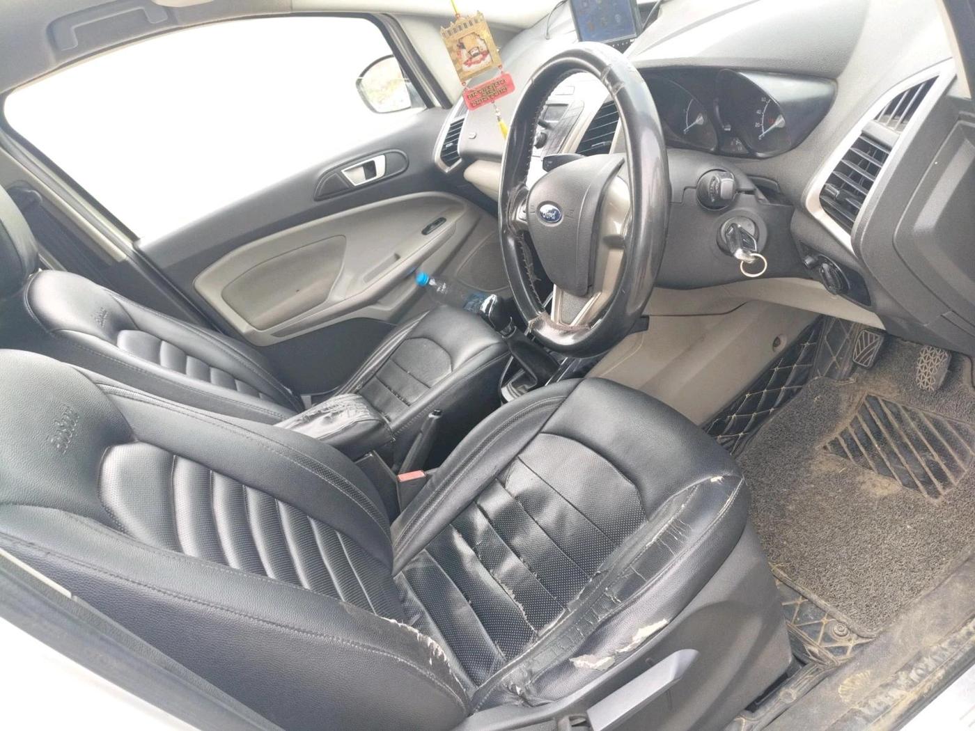 2014 Ford Ecosport TREND 1.5L DIESEL, Diesel, Manual, 1,02,032 km, interior