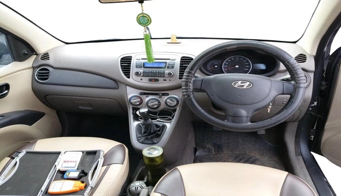 2013 Hyundai i10 MAGNA 1.1, Petrol, Manual, 94,602 km, interior