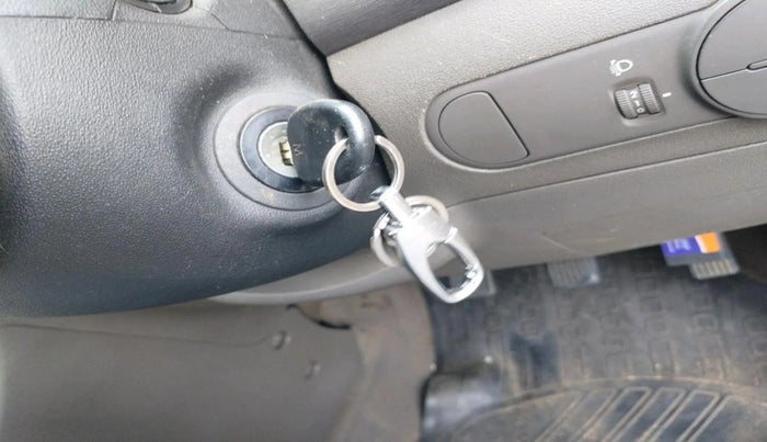 2013 Hyundai i10 MAGNA 1.1, Petrol, Manual, 94,602 km, interior