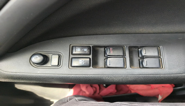 2024 Maruti BREZZA VXI S-CNG, CNG, Manual, 16,792 km, interior