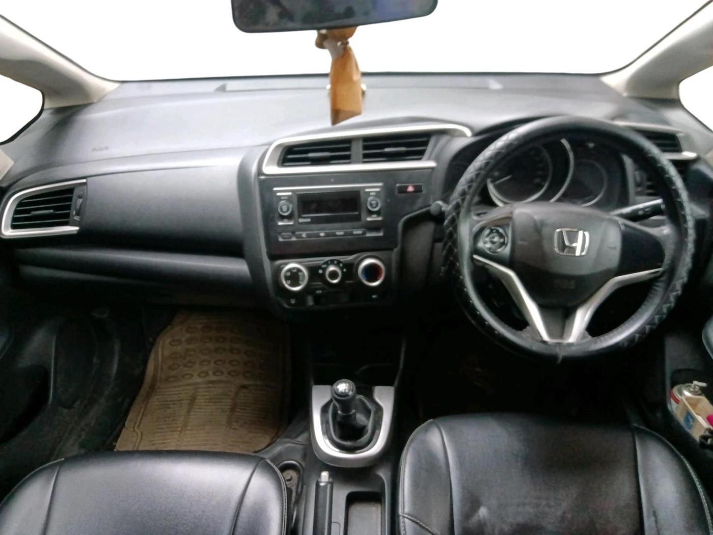 2017 Honda WR-V 1.2L I-VTEC S MT, Petrol, Manual, 1,24,997 km, interior