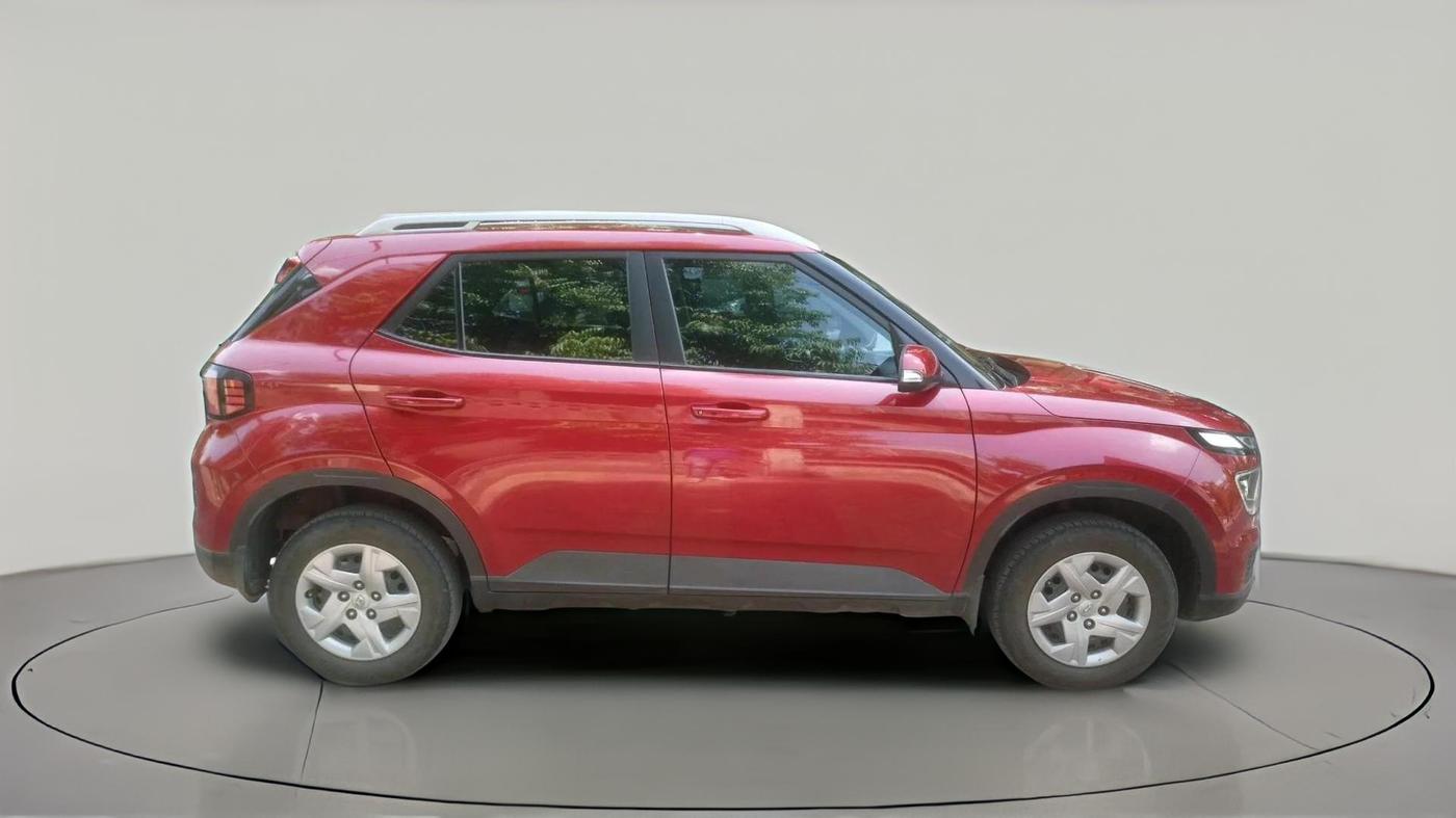 2022 Hyundai VENUE SX 1.2 PETROL, Petrol, Manual, 28,730 km, exterior