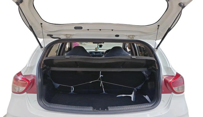 2017 Hyundai Grand i10 SPORTZ 1.2 KAPPA VTVT, Petrol, Manual, 90,210 km, exterior