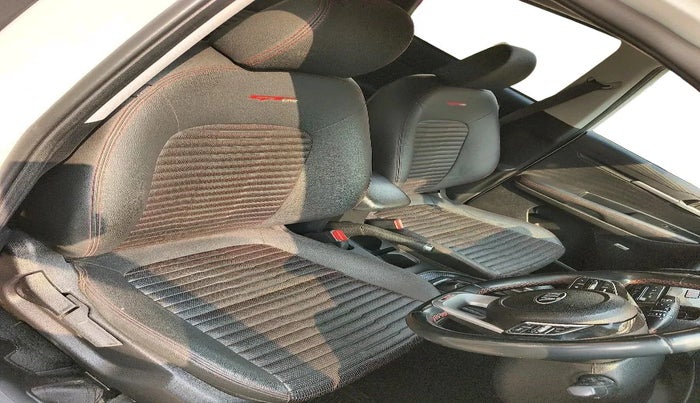 2020 KIA SONET GTX PLUS 1.5 AT, Diesel, Automatic, 75,246 km, interior