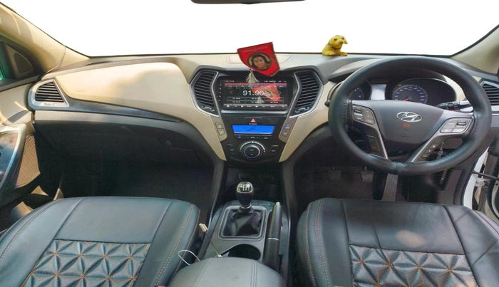 2016 Hyundai Santa Fe 2 WD, Diesel, Manual, 1,04,900 km, interior