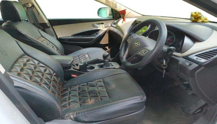 2016 Hyundai Santa Fe 2 WD, Diesel, Manual, 1,04,900 km, interior