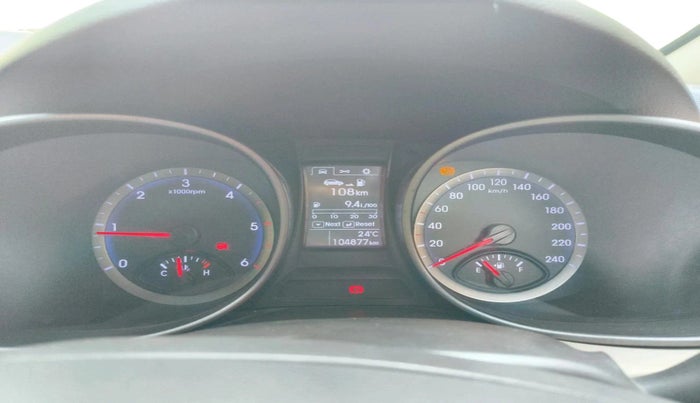 2016 Hyundai Santa Fe 2 WD, Diesel, Manual, 1,04,900 km, interior