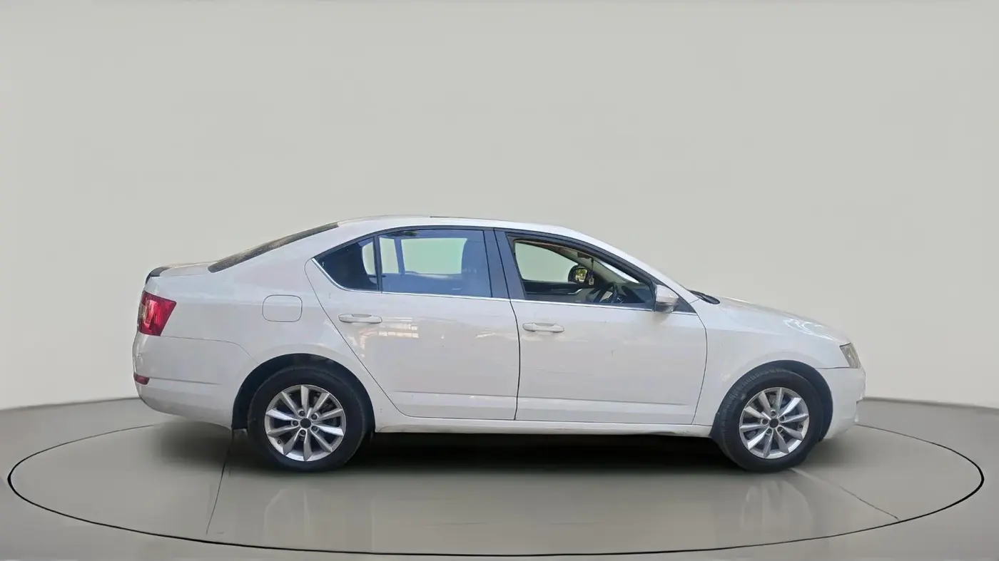 2015 Skoda Octavia ELEGANCE 1.8 TSI AT, Petrol, Automatic, 97,234 km, exterior