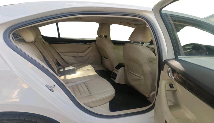 2015 Skoda Octavia ELEGANCE 1.8 TSI AT, Petrol, Automatic, 97,234 km, interior