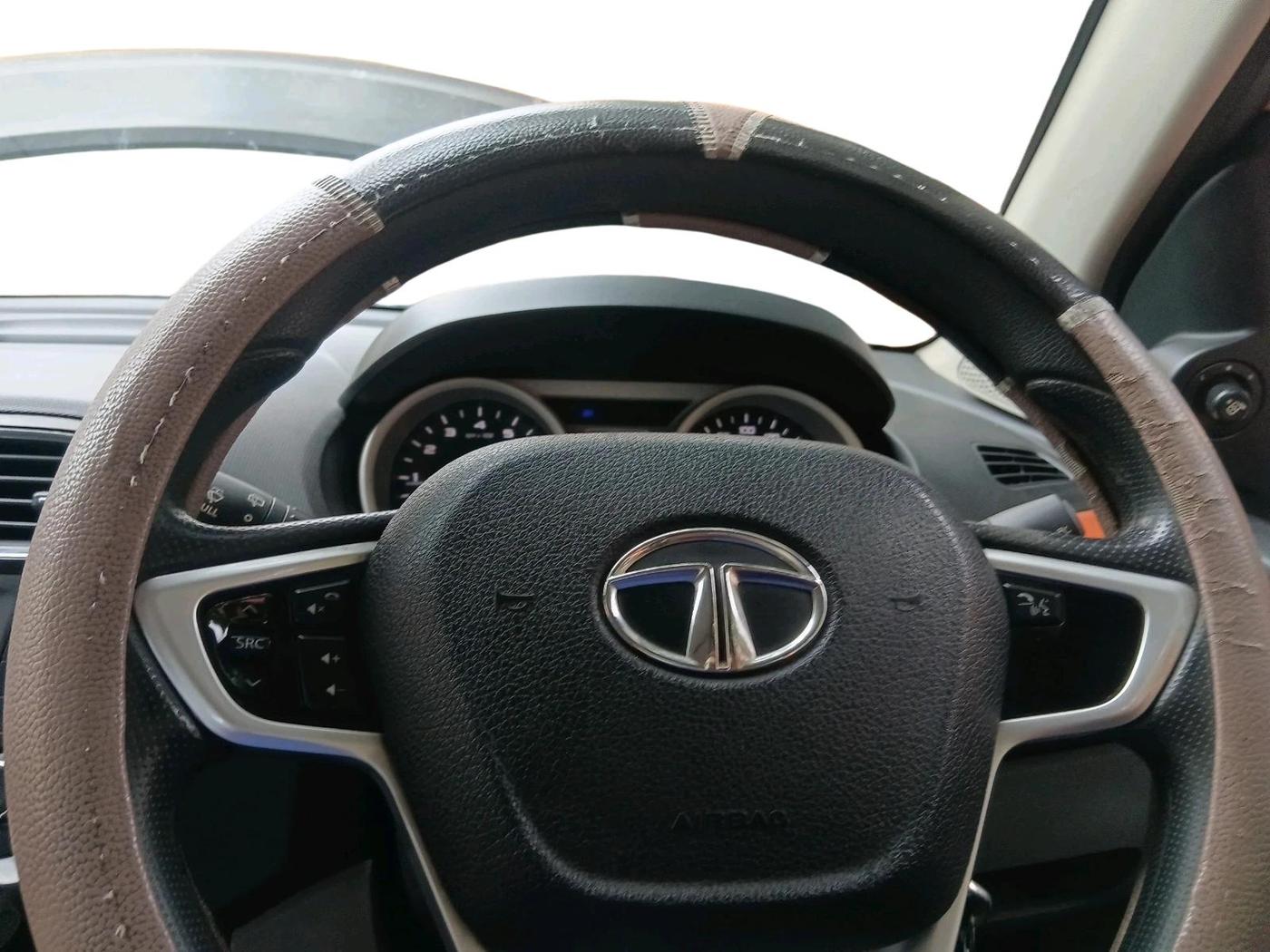 2017 Tata Tiago XZ PETROL, Petrol, Manual, 25,889 km, interior