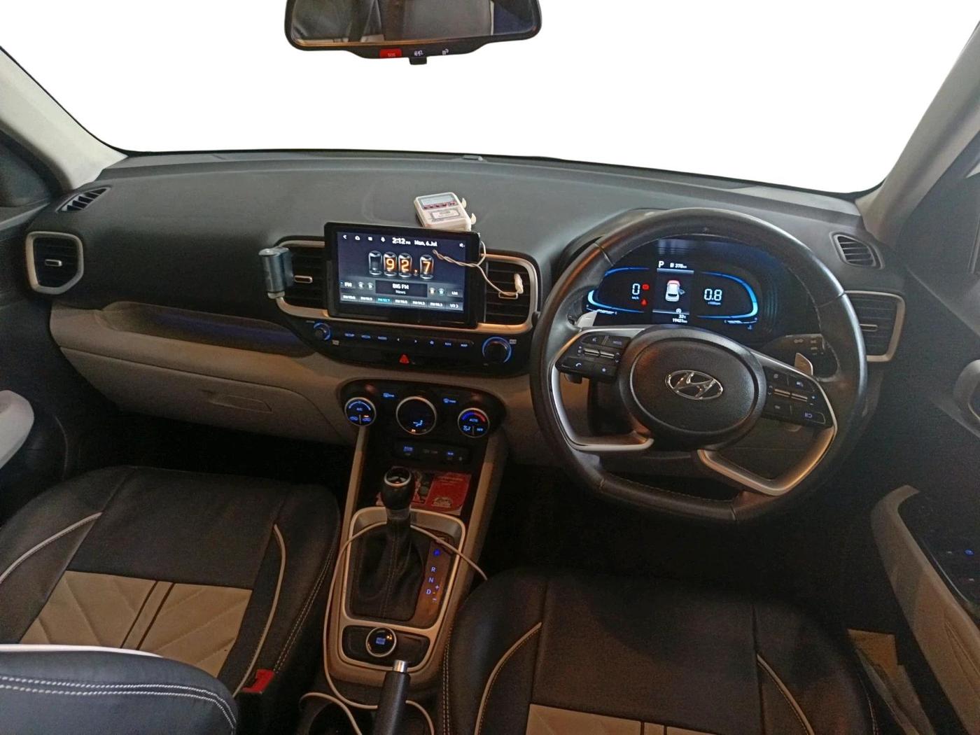 2023 Hyundai VENUE SX (O) 1.0 TURBO DCT, Petrol, Automatic, 19,423 km, interior