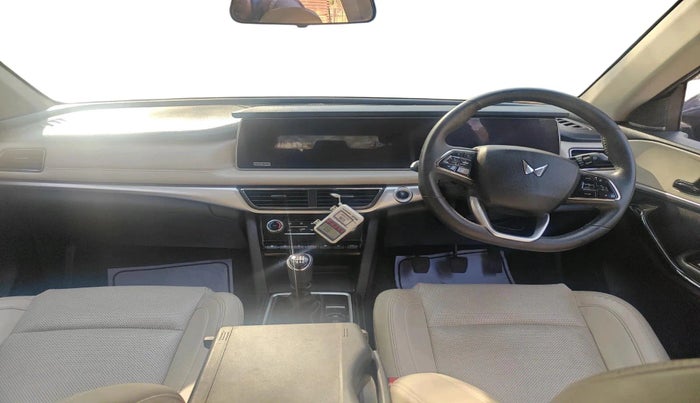 2024 Mahindra XUV700 AX 7 LUXURY D MT 7 STR, Diesel, Manual, 37,806 km, interior