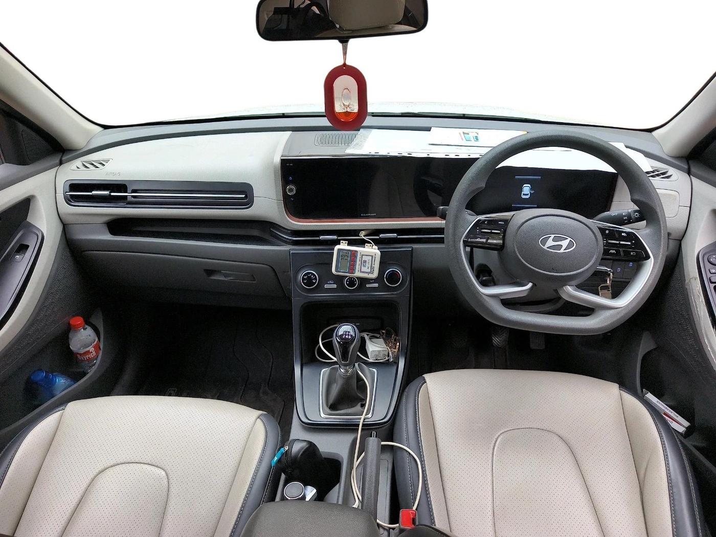 2025 Hyundai Creta E 1.5 PETROL, Petrol, Manual, 25,891 km, interior