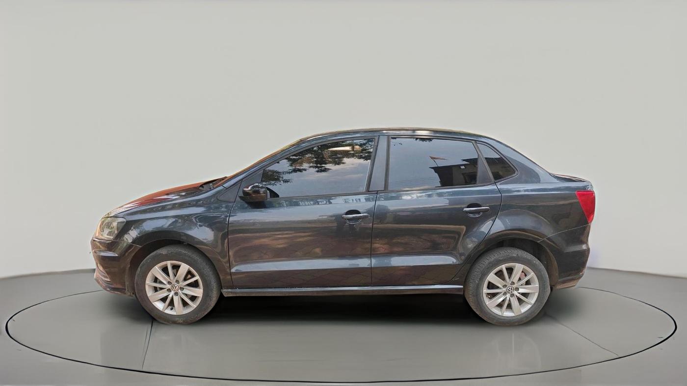 2016 Volkswagen Ameo HIGHLINE1.2L, Petrol, Manual, 69,968 km, exterior