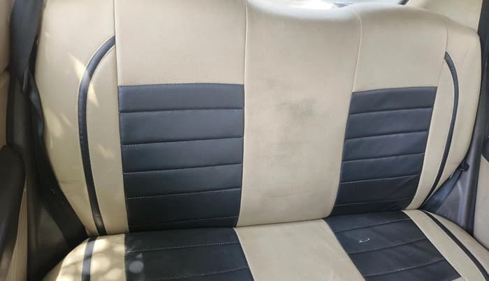 2012 Hyundai i10 ERA 1.1, Petrol, Manual, 1,27,942 km, interior