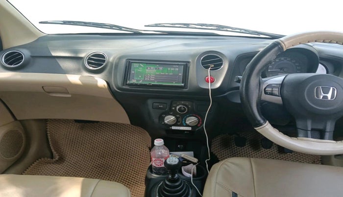 2015 Honda Amaze 1.5L I-DTEC S, Diesel, Manual, 1,09,168 km, interior
