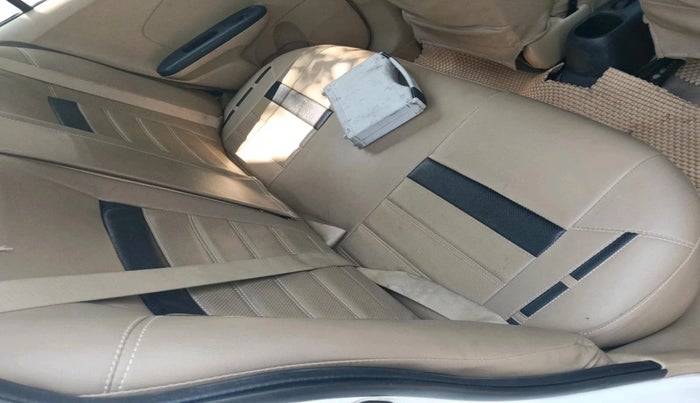 2015 Honda Amaze 1.5L I-DTEC S, Diesel, Manual, 1,09,168 km, interior