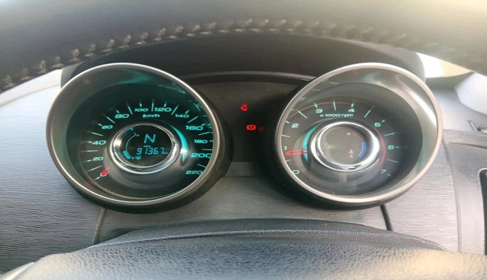 2020 Mahindra XUV500 W9, Diesel, Manual, 91,367 km, interior