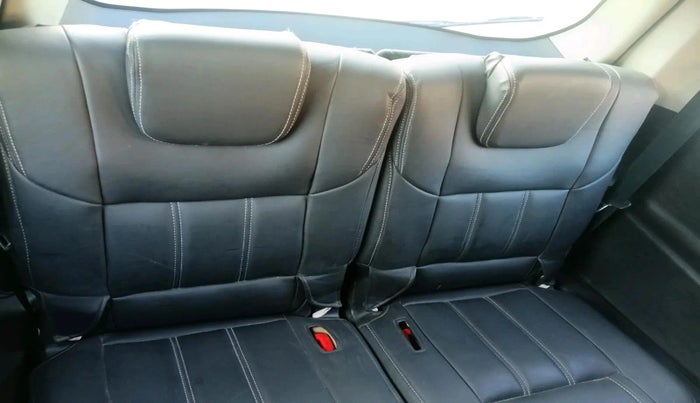 2020 Mahindra XUV500 W9, Diesel, Manual, 91,367 km, interior