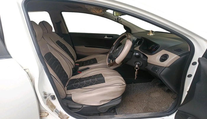 2016 Hyundai Xcent S 1.2, Petrol, Manual, 71,715 km, interior