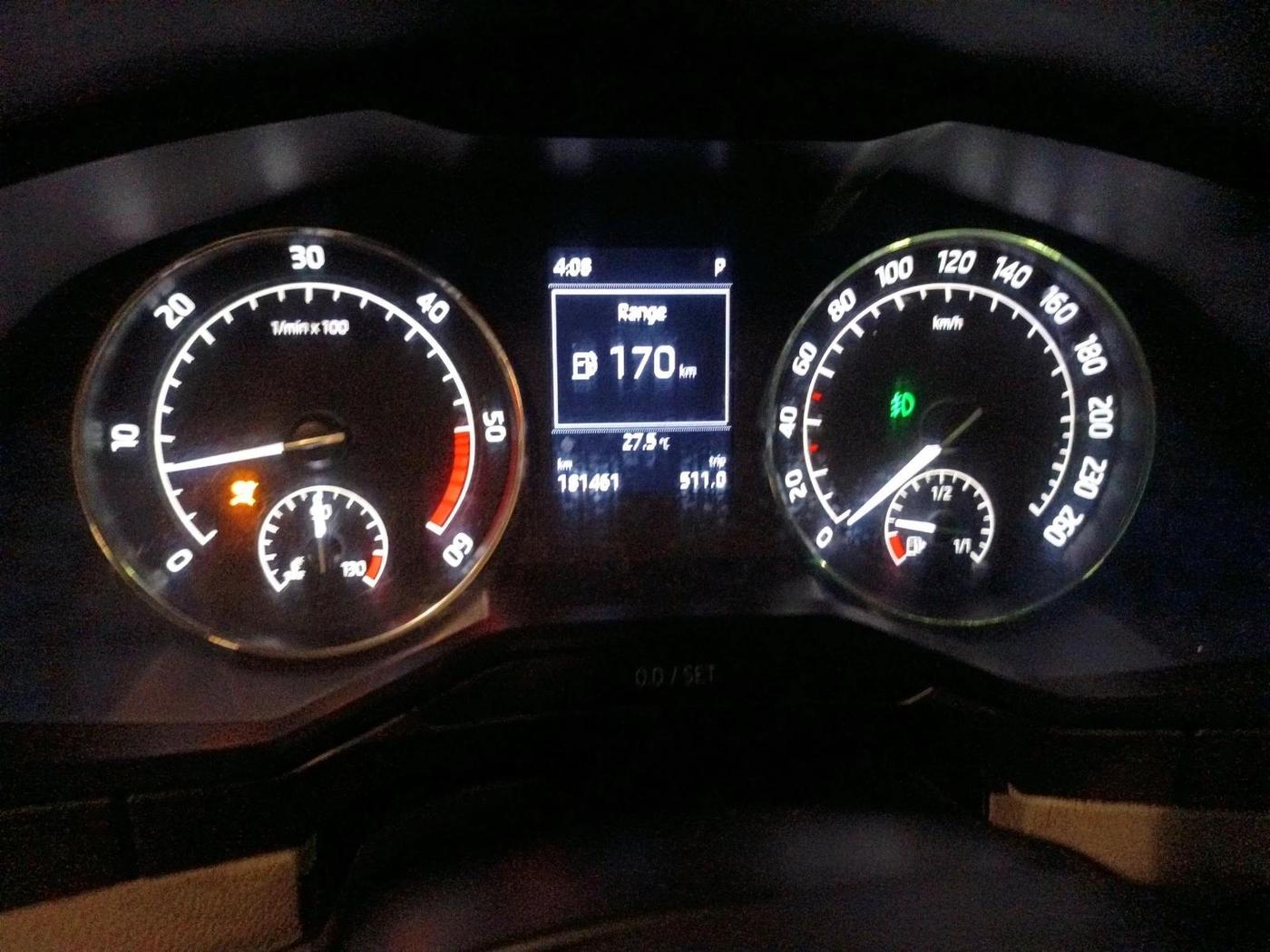 2016 Skoda Superb STYLE 2.0 TDI AT, Diesel, Automatic, 1,81,461 km, interior