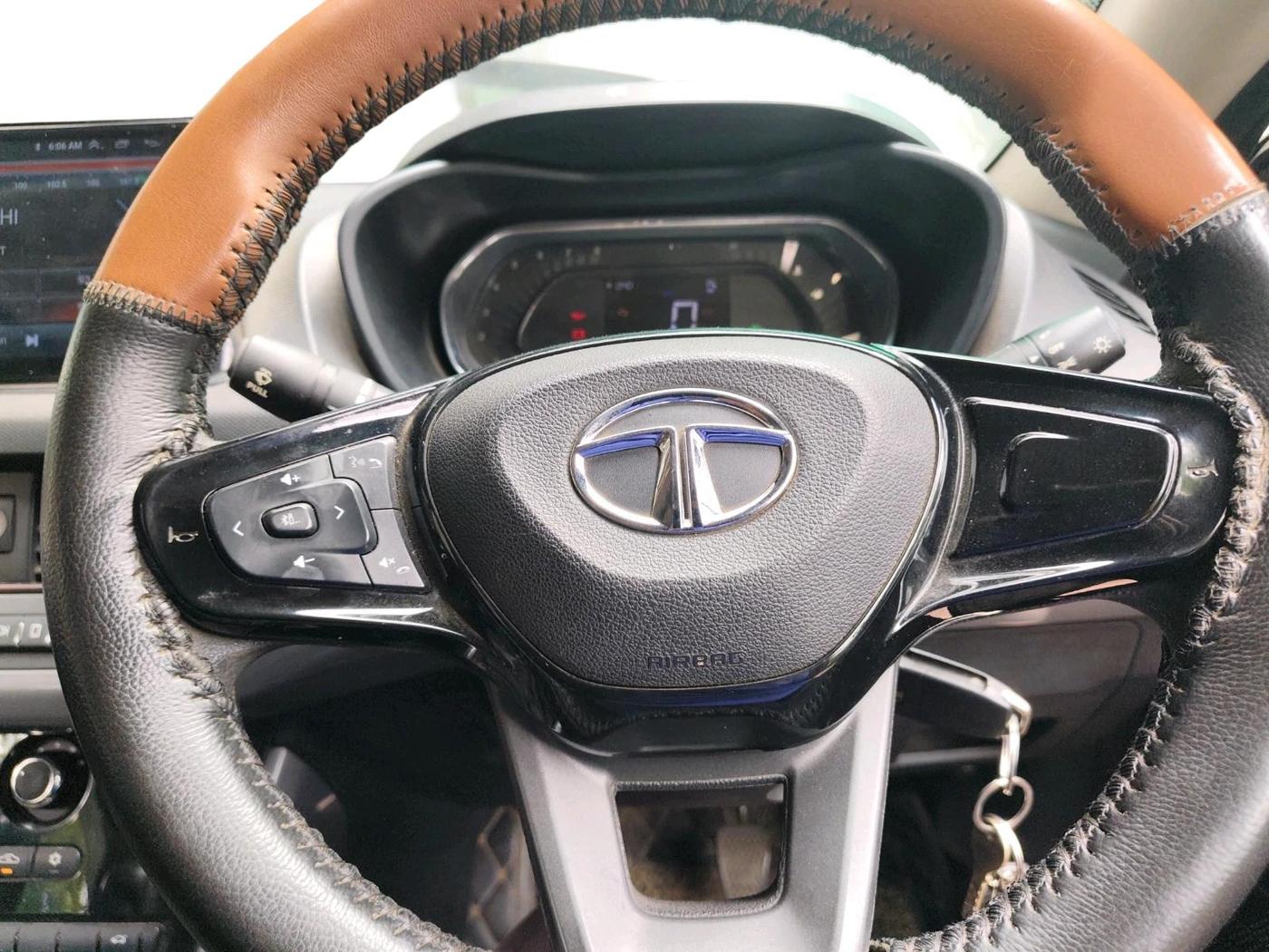 2020 Tata NEXON XM SUNROOF PETROL, Petrol, Manual, 52,575 km, interior