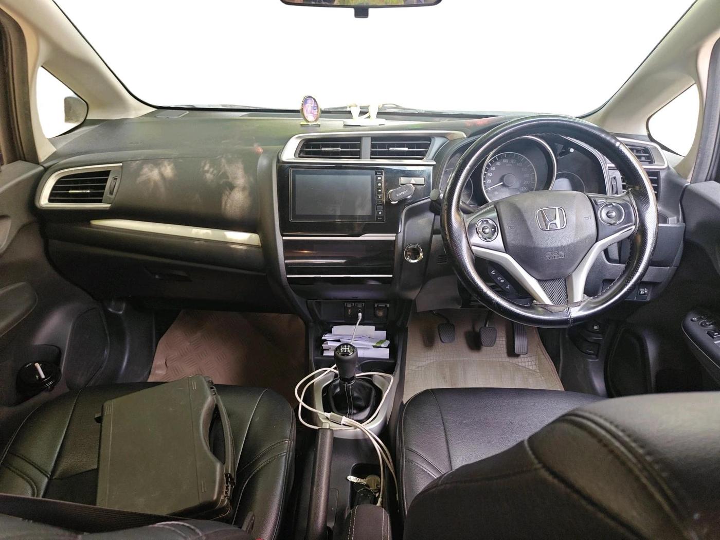 2020 Honda WR-V 1.2L I-VTEC VX MT, Petrol, Manual, 1,00,681 km, interior