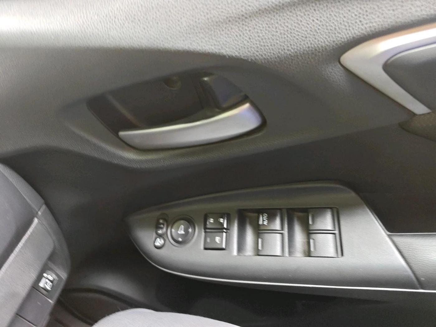 2020 Honda WR-V 1.2L I-VTEC VX MT, Petrol, Manual, 1,00,681 km, interior