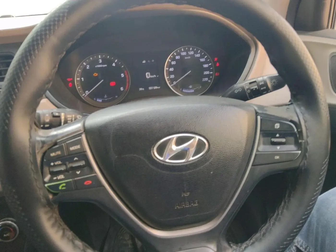 2015 Hyundai Elite i20 ASTA 1.4 CRDI, Diesel, Manual, 1,23,128 km, interior