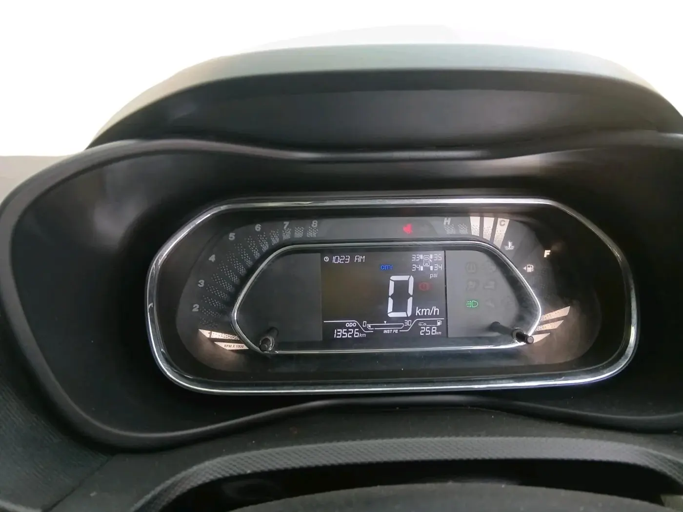 2022 Tata NEXON XZ PLUS (HS) PETROL, Petrol, Manual, 13,526 km, interior