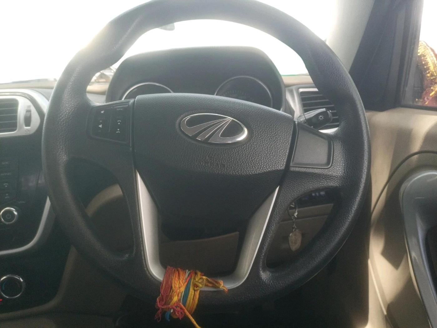 2017 Mahindra TUV300 T8, Diesel, Manual, 79,116 km, interior