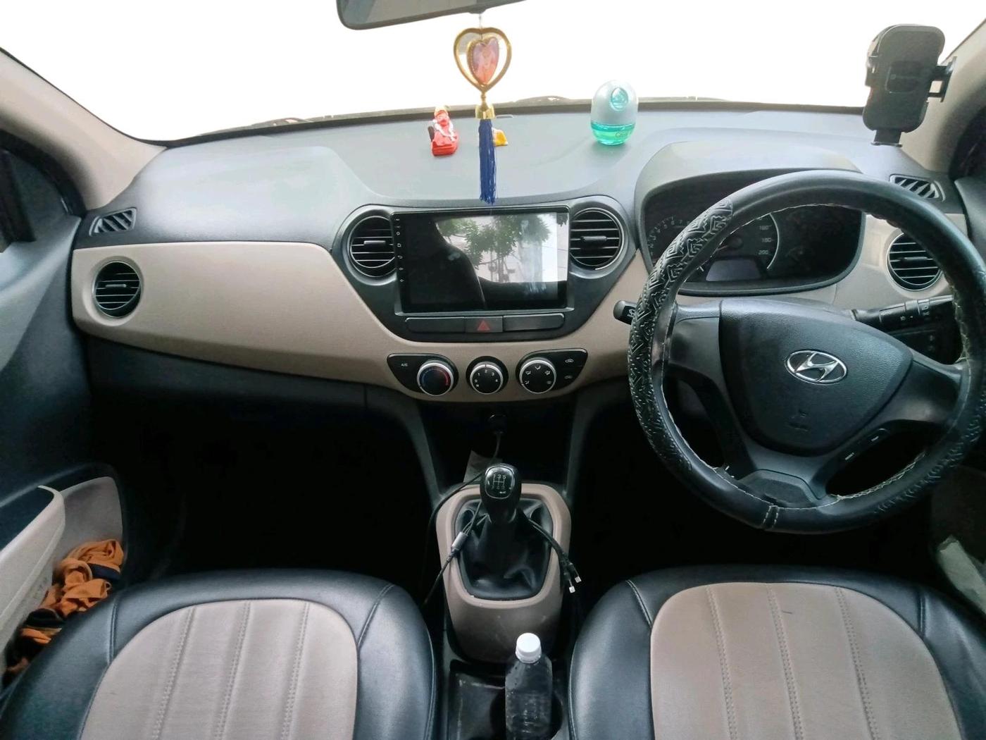 2017 Hyundai Grand i10 MAGNA 1.2 KAPPA VTVT, Petrol, Manual, 33,500 km, interior