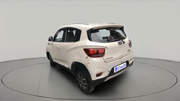 2017 Mahindra KUV 100 NXT K8 D 6 STR, Diesel, Manual, 2,06,628 km, exterior
